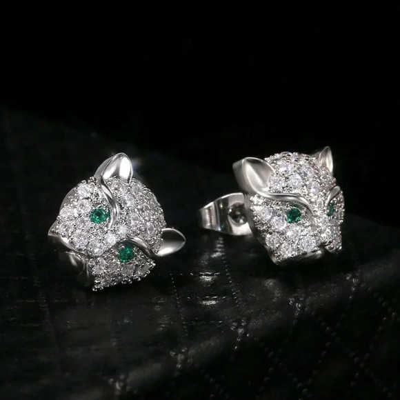925 Sterling Silver Diamond Leopard Panther Cat Stud Earrings - Picture 2 of 7